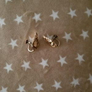 antique gold screwback earrings